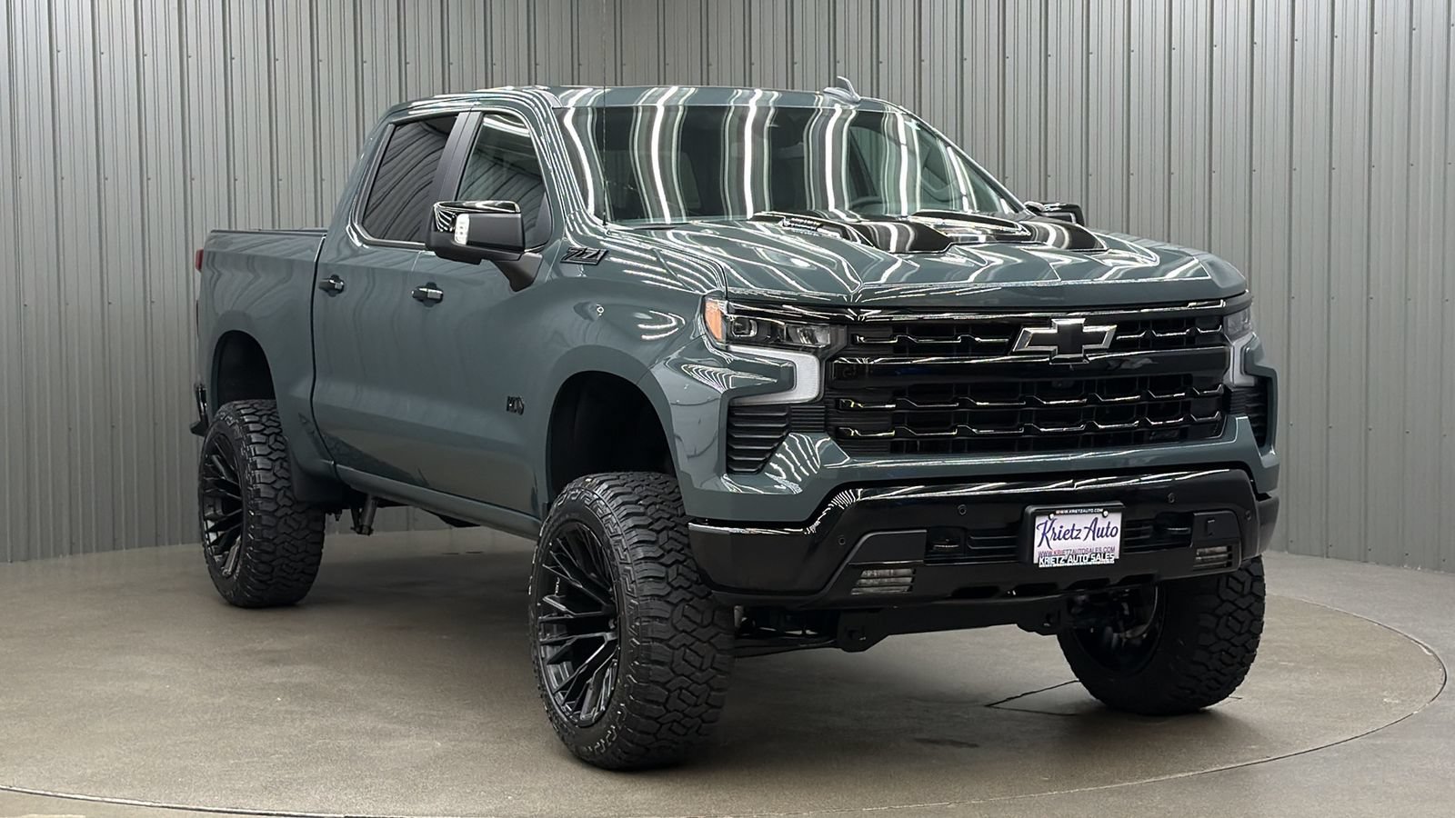 Used 2026 Chevrolet Silverado 1500 LT Trail Boss w/ LT Trail Boss Premium Package AWD/4WD image 5