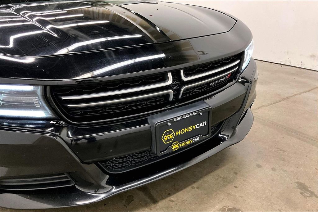 Used 2016 Dodge Charger SE w/ Power Sunroof Group image 31