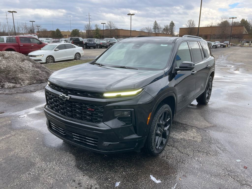New 2026 Chevrolet Traverse RS w/ LPO, Floor Liner Package image 3