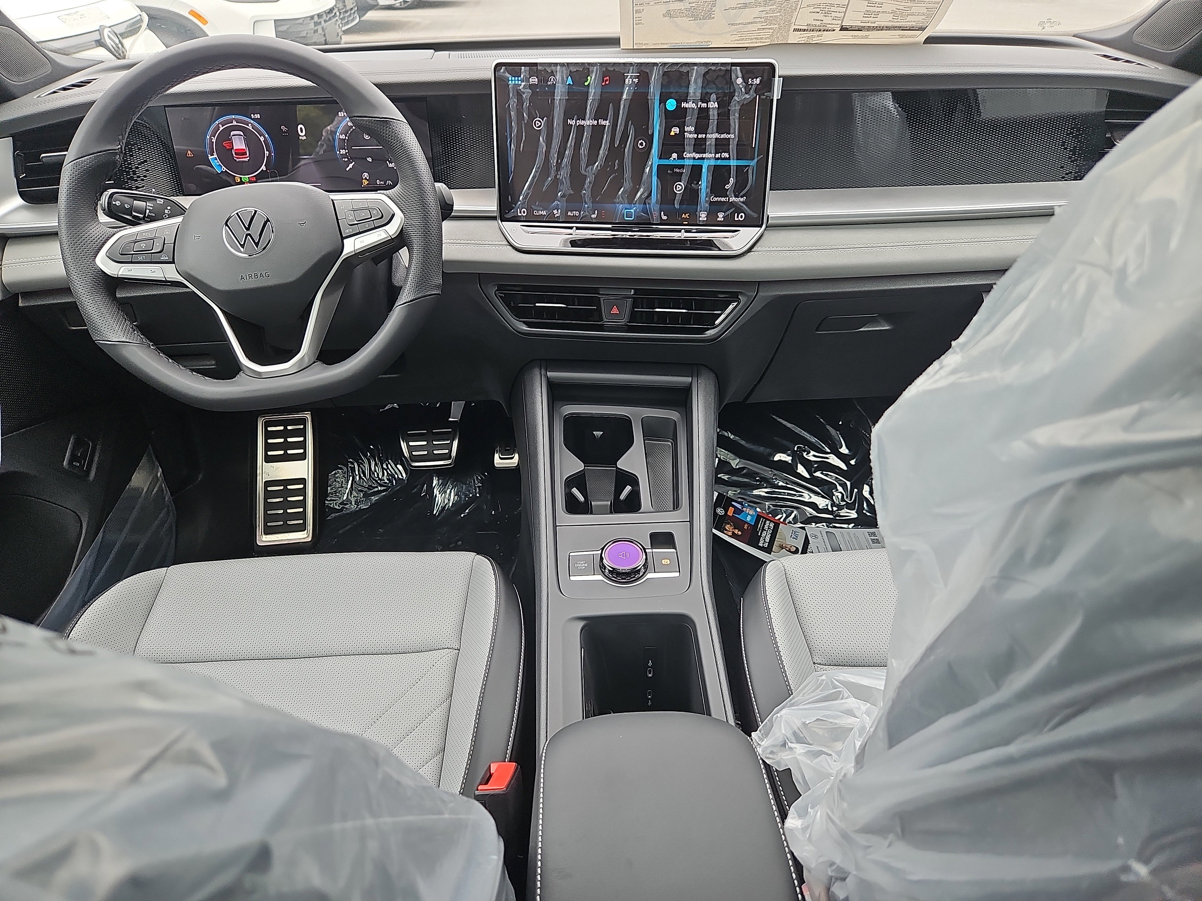 New 2025 Volkswagen Tiguan SE R-Line image 5