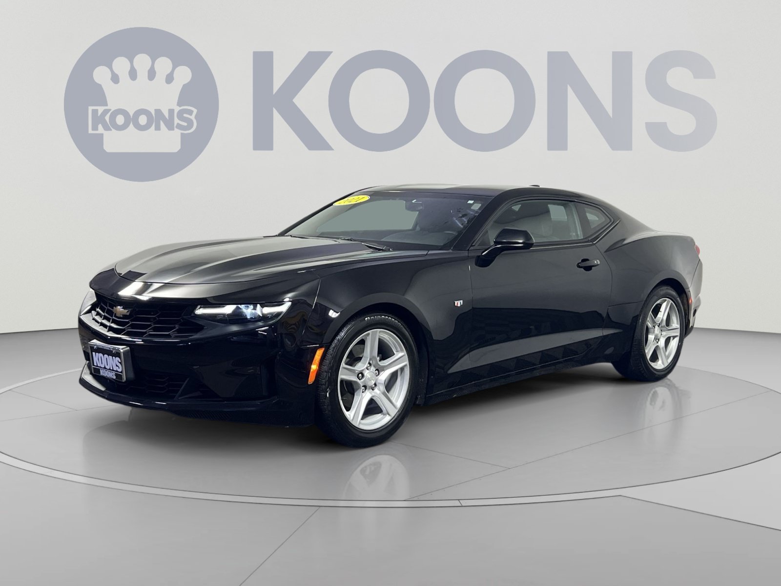 Used 2021 Chevrolet Camaro LT RWD image 5