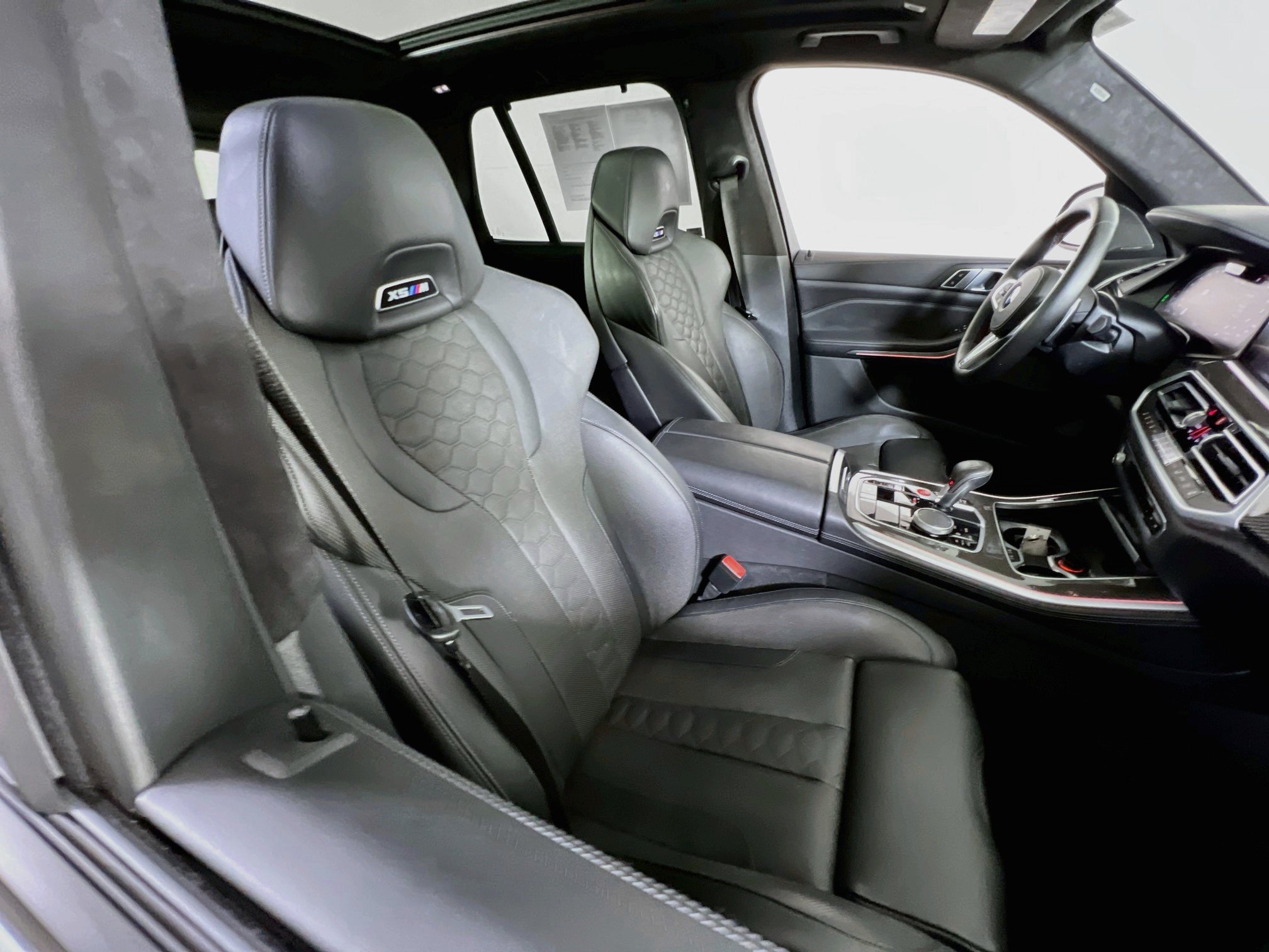 Used 2021 BMW X5 M w/ Executive Package AWD/4WD image 28