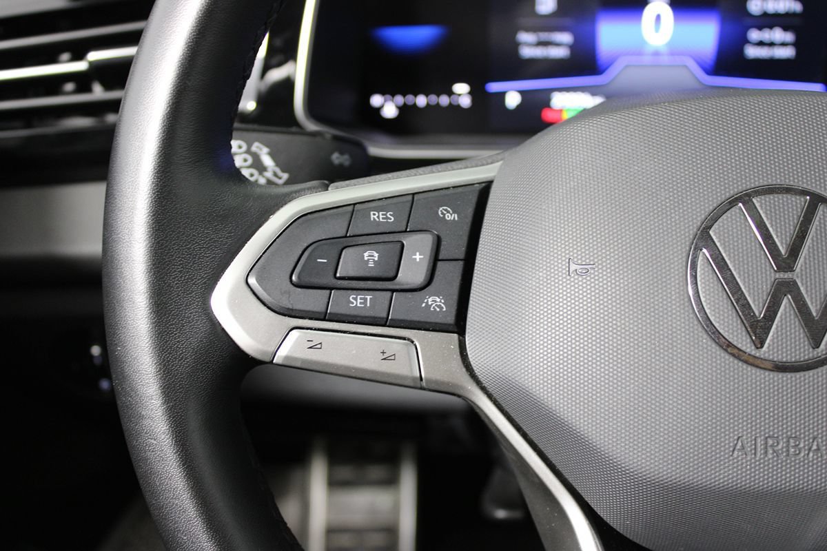 Used 2025 Volkswagen Jetta Sport FWD image 14