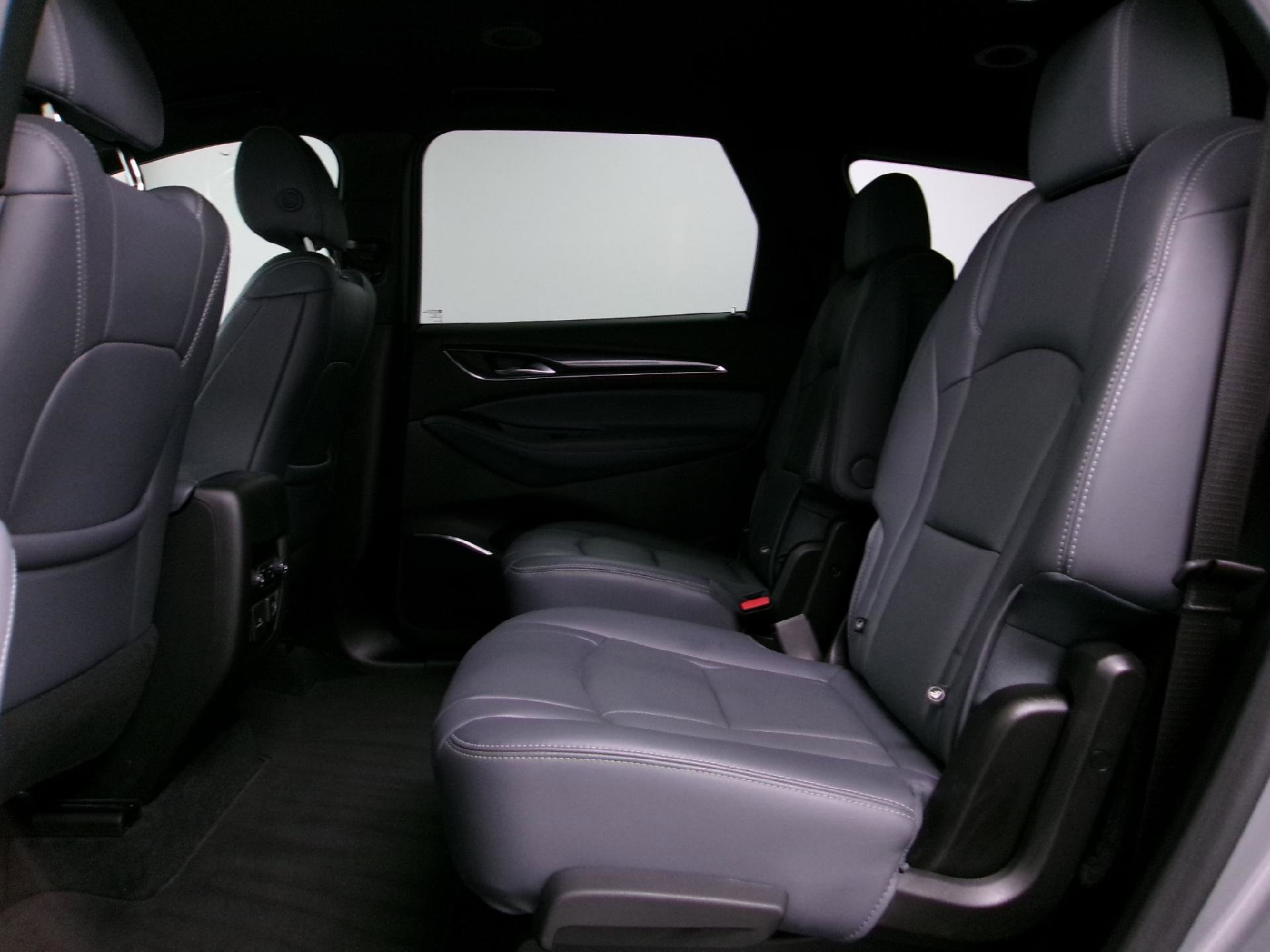 Certified 2024 Buick Enclave Premium image 9