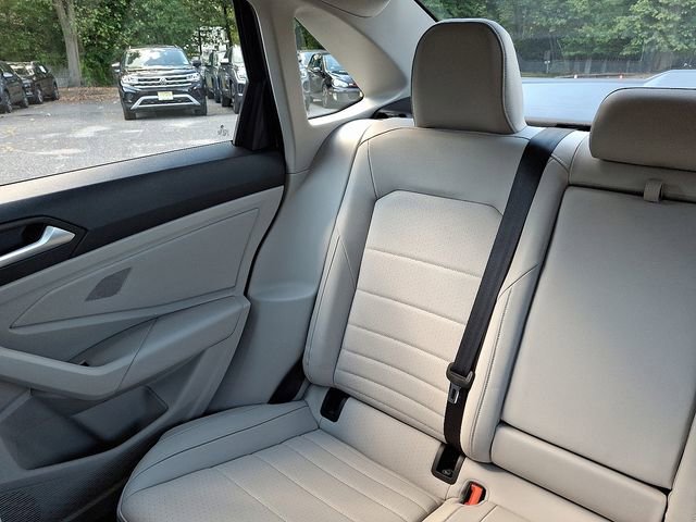 Certified 2023 Volkswagen Jetta SE image 18