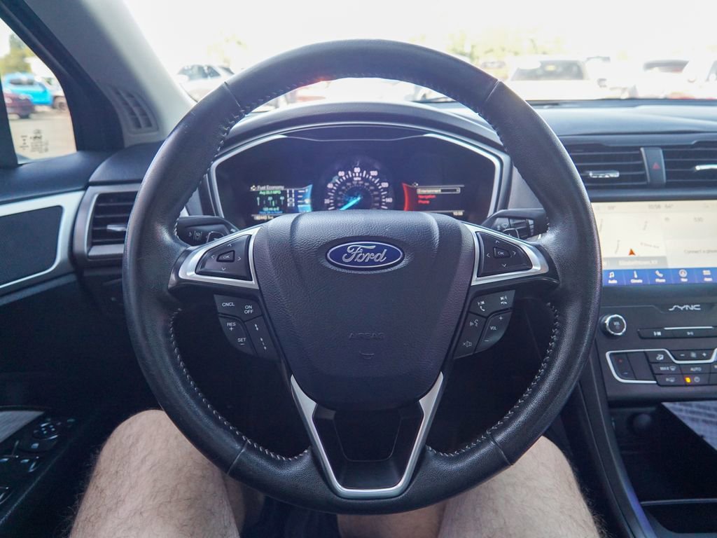 Used 2019 Ford Fusion SE w/ Equipment Group 151A FWD image 19