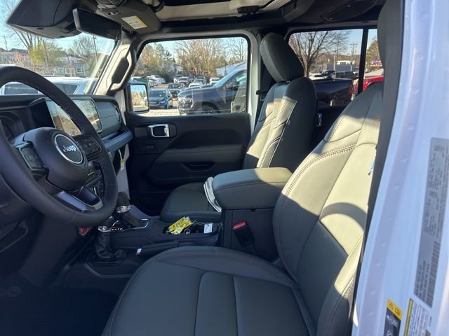 New 2026 Jeep Gladiator Mojave image 15