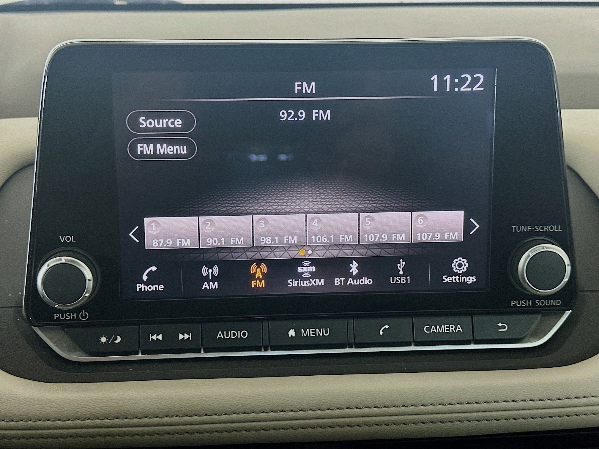 Used 2023 Nissan Rogue SV image 21