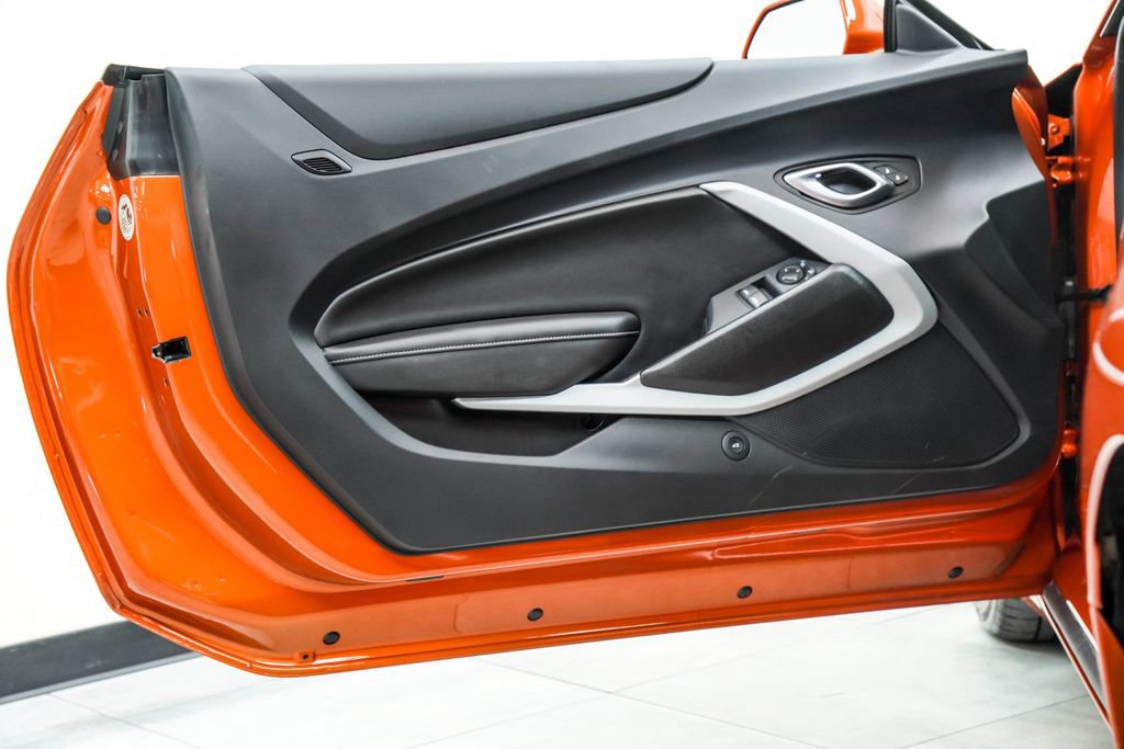 Used 2022 Chevrolet Camaro SS RWD image 40