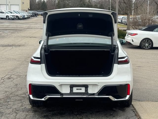 Certified 2025 BMW 740i xDrive image 32