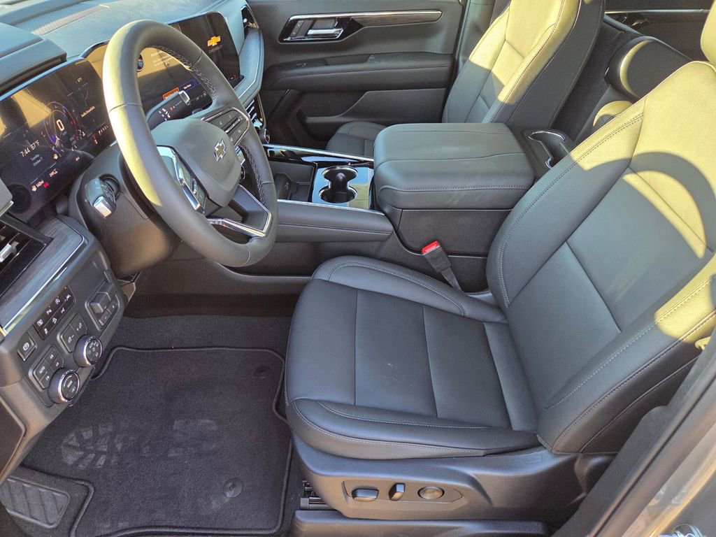 New 2026 Chevrolet Suburban Z71 w/ Z71 Off-Road Package image 6