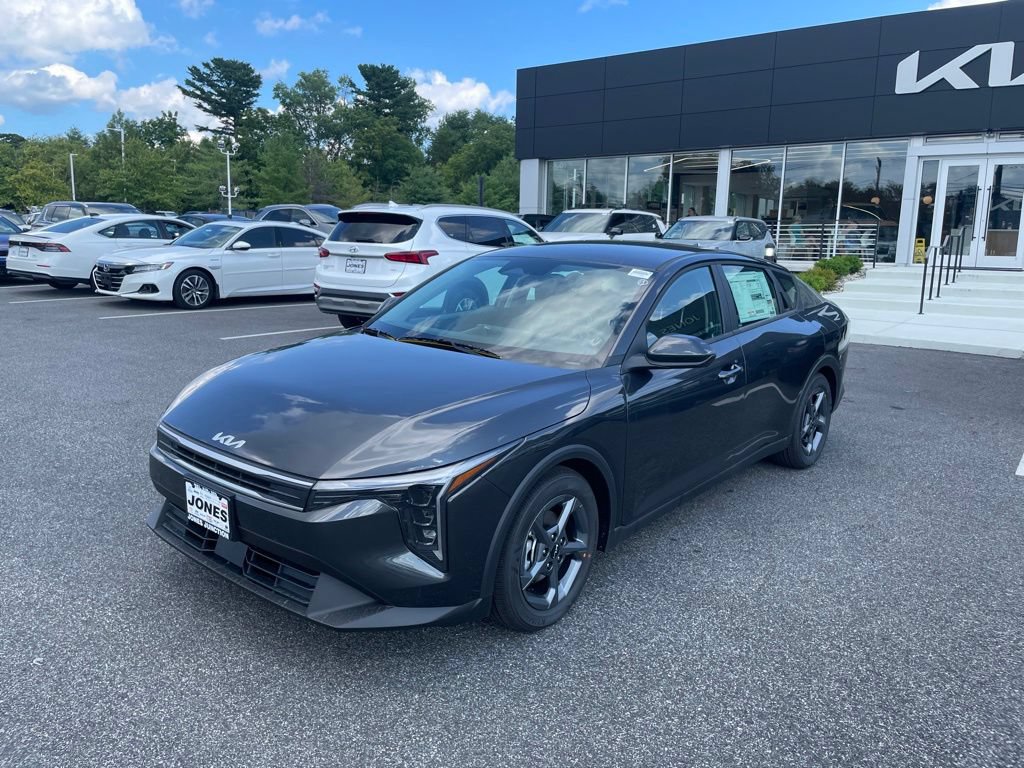 New 2026 Kia K4 FWD image 1