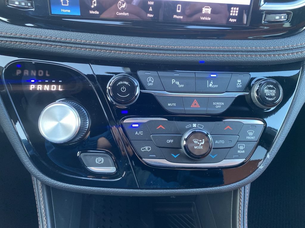 New 2026 Chrysler Pacifica Pinnacle AWD/4WD image 31