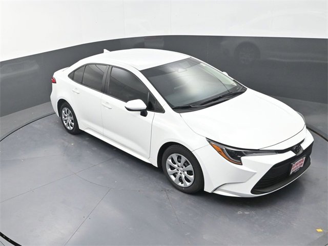 Used 2023 Toyota Corolla LE image 19