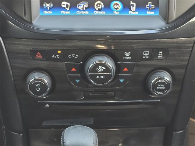 Used 2013 Chrysler 300 C image 23