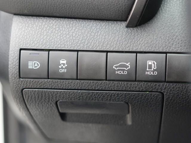 Used 2022 Toyota Camry XSE image 19