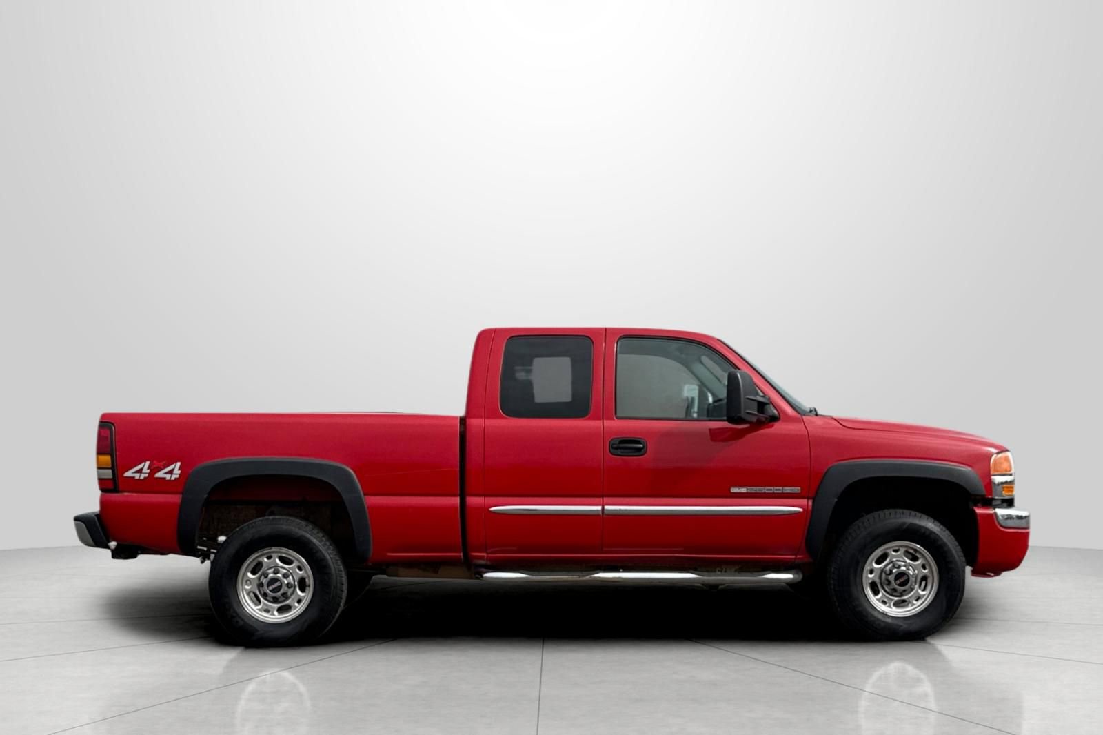 Used 2006 GMC Sierra 2500 SLE w/ Skid Plate Package image 3