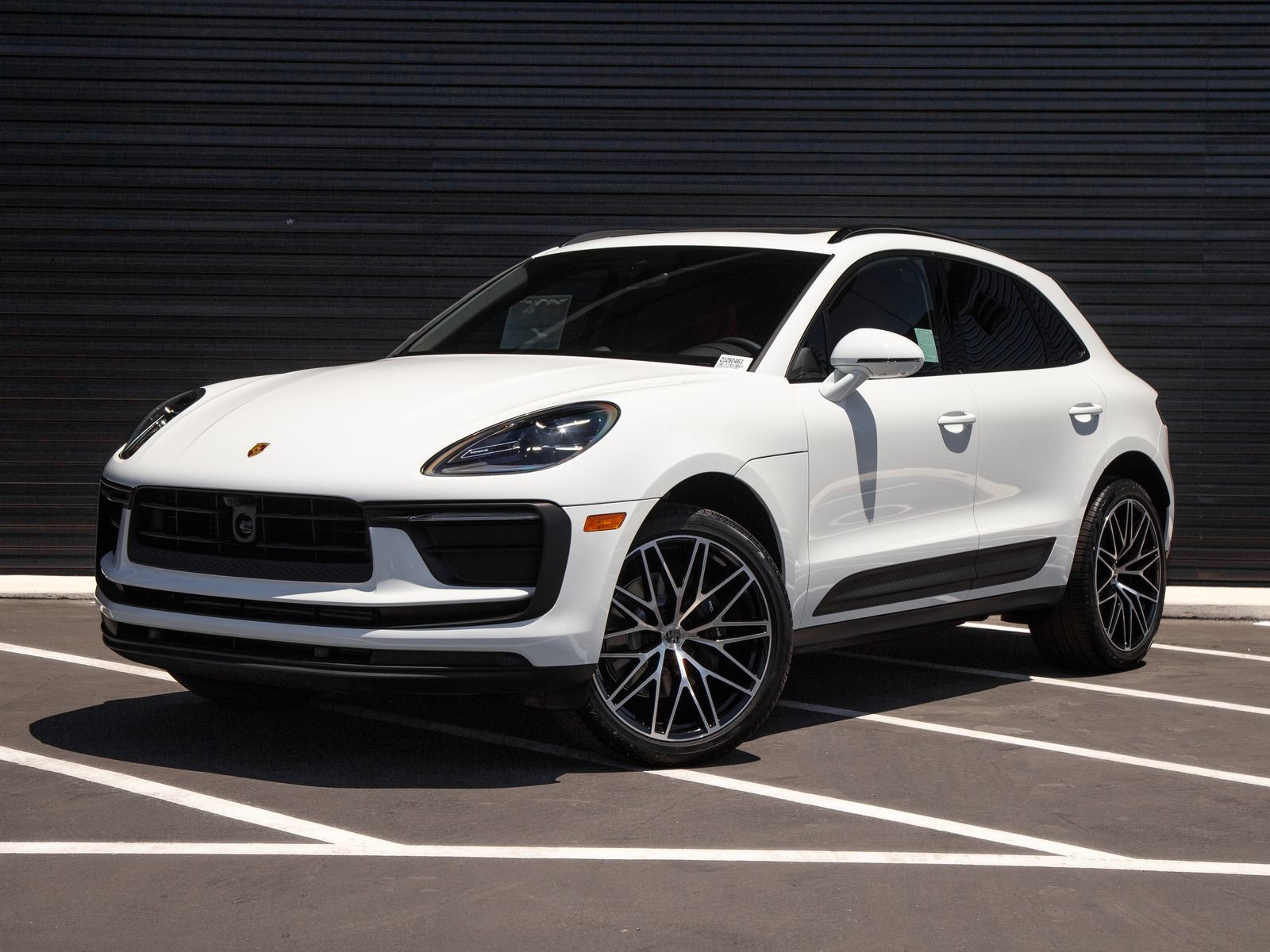 New 2026 Porsche Macan AWD/4WD image 1