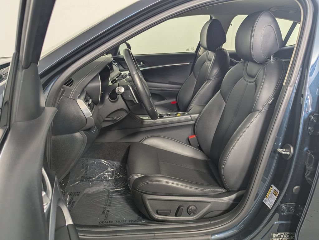 Used 2025 Genesis G70 2.5T AWD/4WD image 14