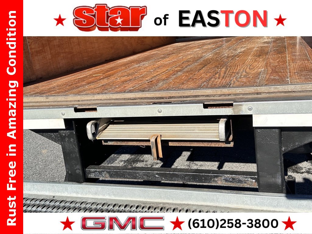 Used 2015 GMC Savana 3500 Extended w/ Smoker's Package image 21