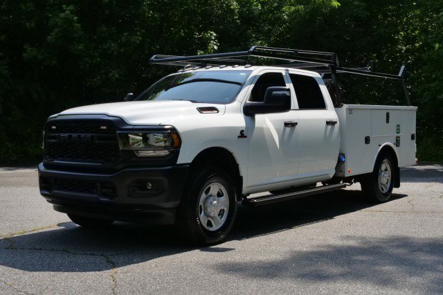 Used 2024 RAM 3500 Tradesman w/ Safety Group image 6