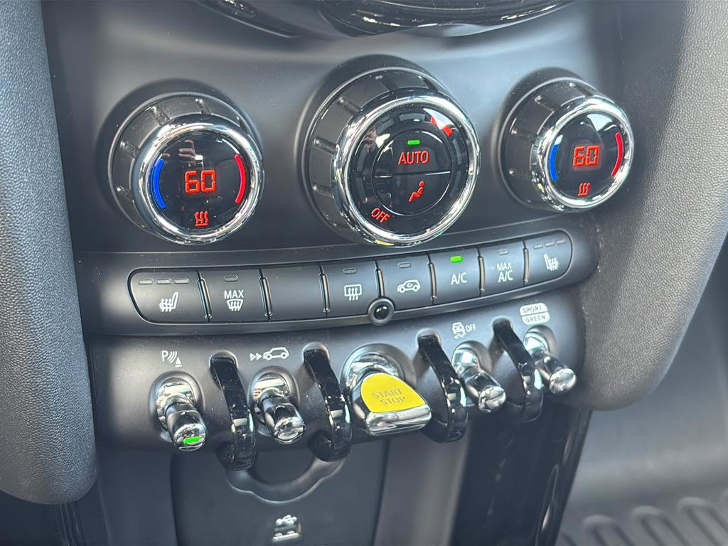 Used 2023 MINI Cooper SE FWD image 31