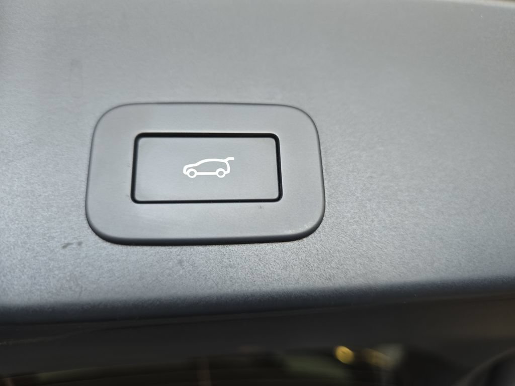 Certified 2026 Land Rover Range Rover Evoque S AWD/4WD image 16