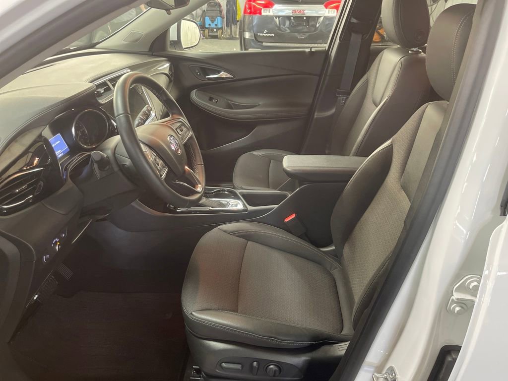 Certified 2023 Buick Encore GX Select w/ Safety Package II image 10