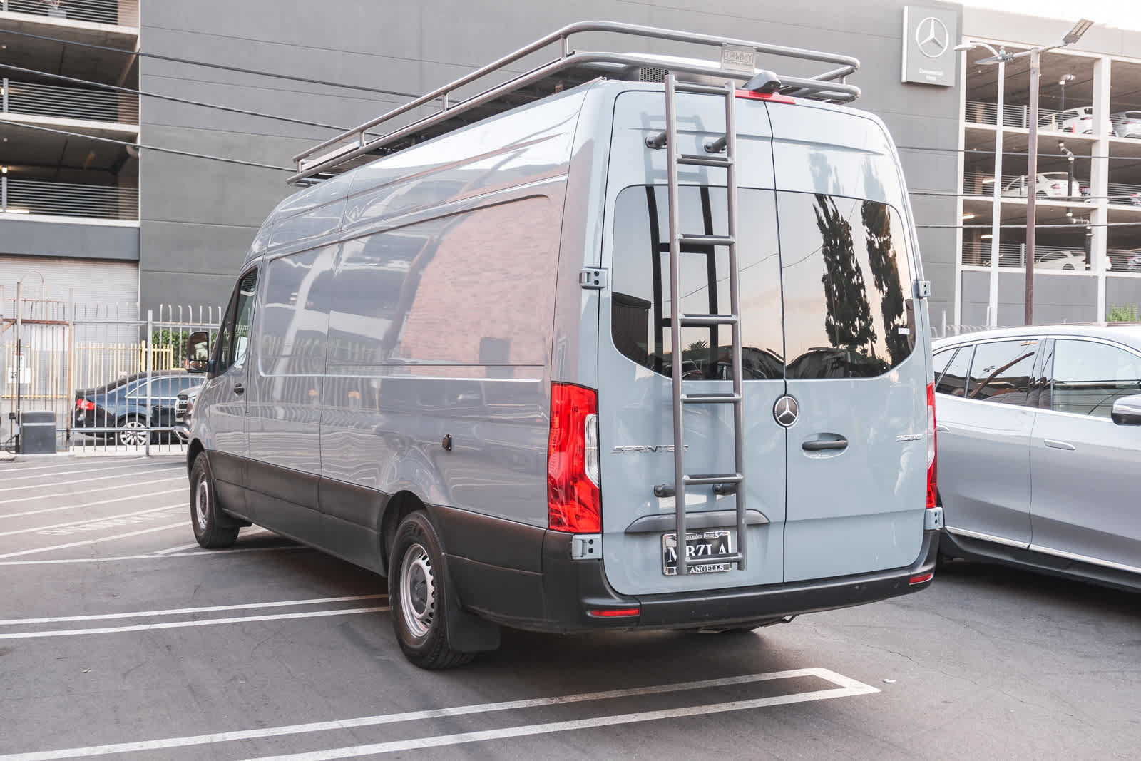 Used 2024 Mercedes-Benz Sprinter 2500 w/ Acoustic Package image 15