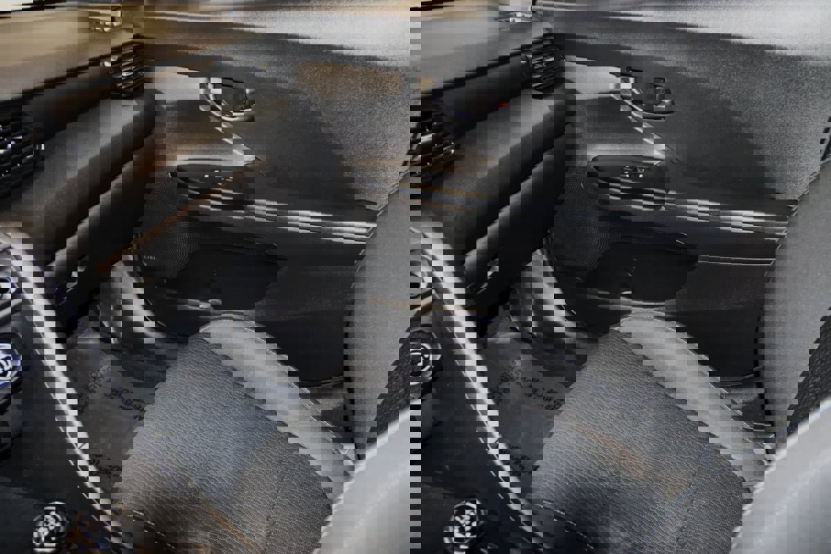 Used 2019 Hyundai Veloster N N w/ Performance Package image 35