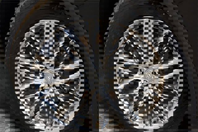 Used 2023 Acura MDX SH-AWD w/ Advance Package image 14