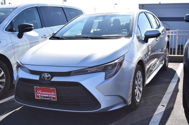 Used 2025 Toyota Corolla LE image 4