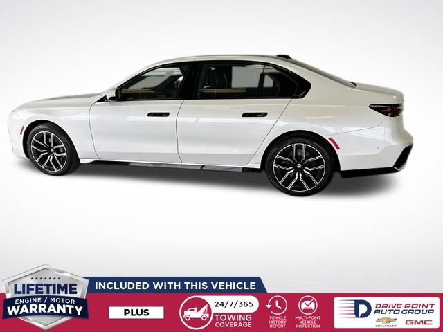 Used 2024 BMW 740i xDrive AWD/4WD image 5