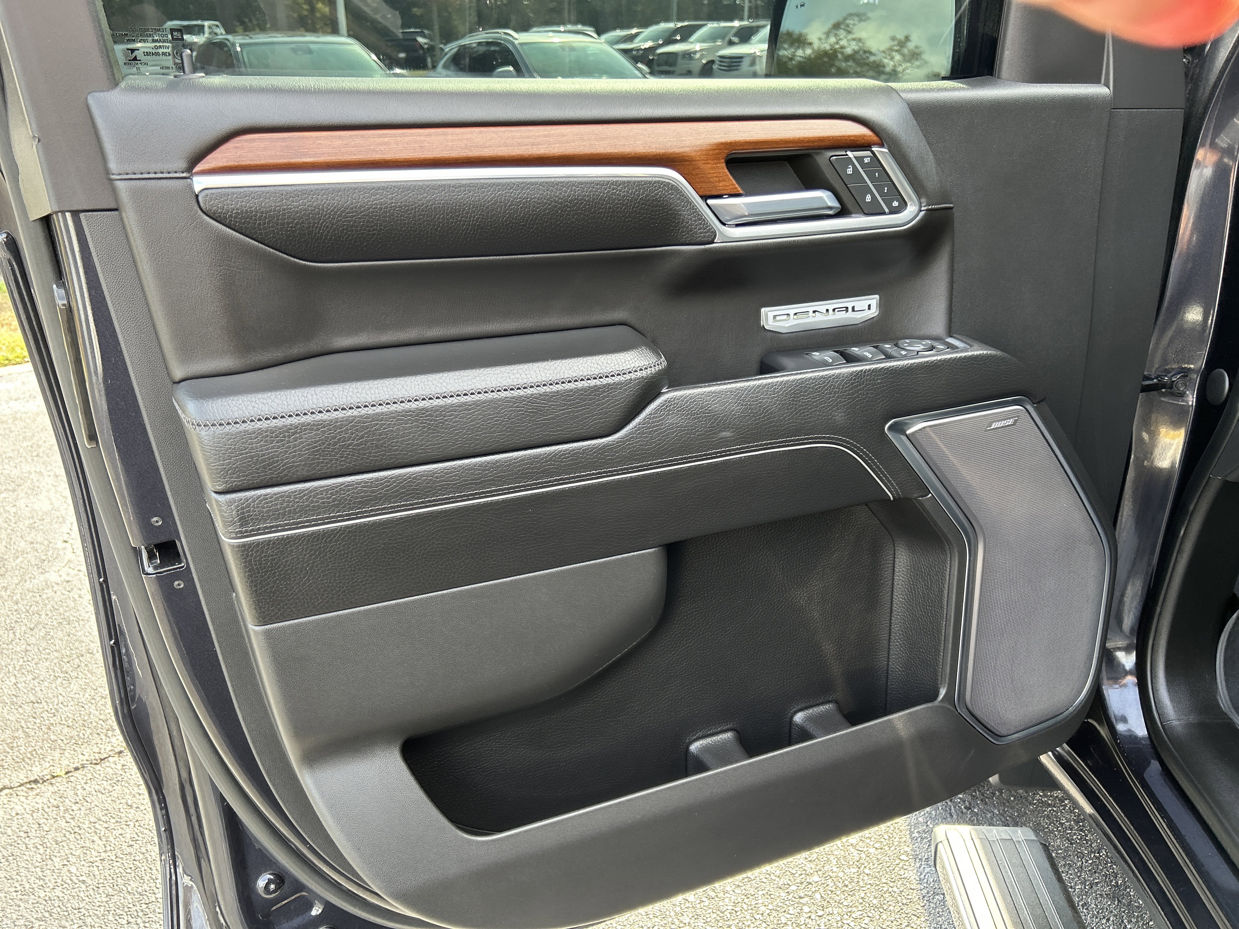 Used 2022 GMC Sierra 1500 Denali w/ Denali Reserve Package image 14