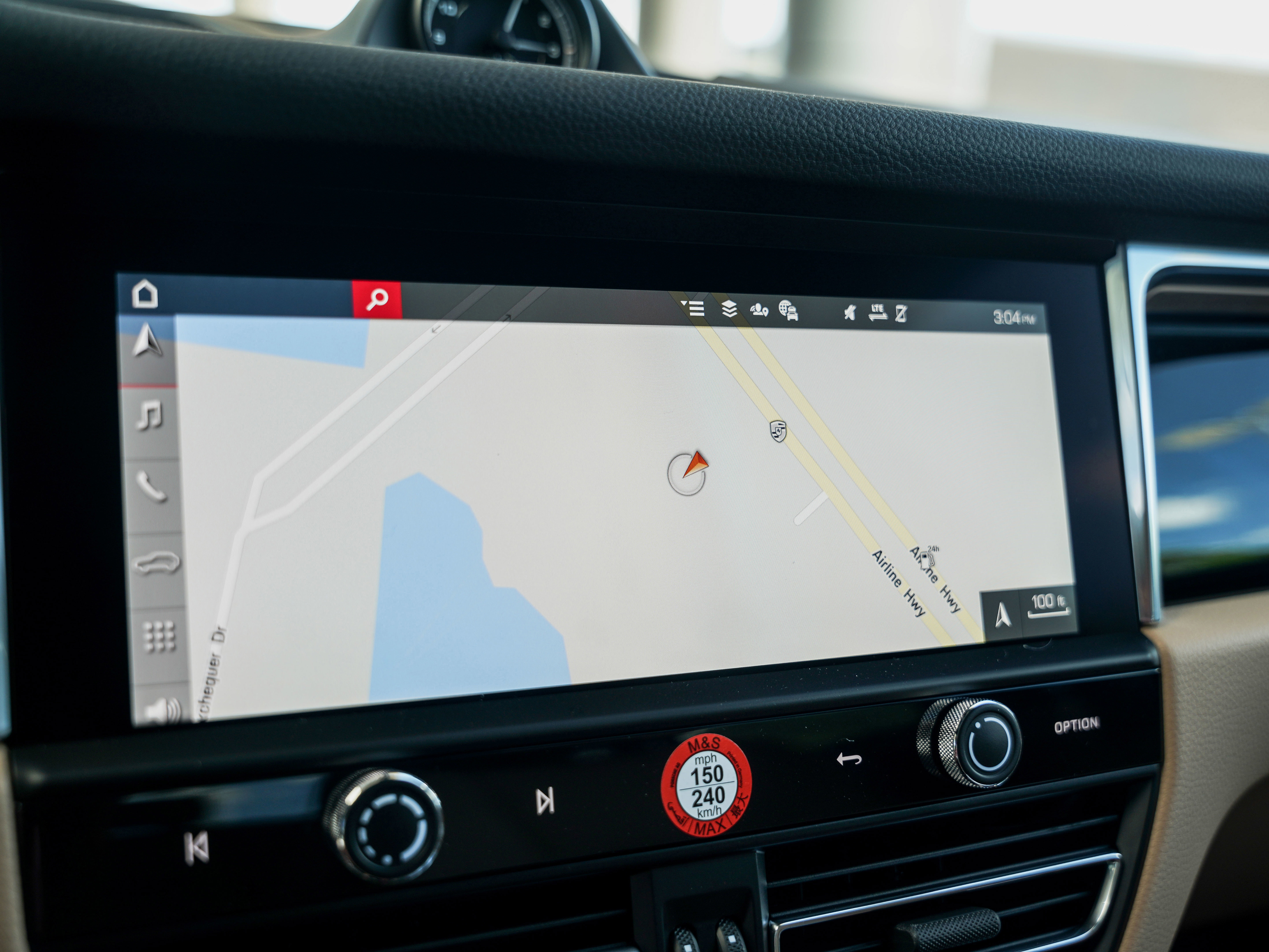 Certified 2025 Porsche Macan image 20