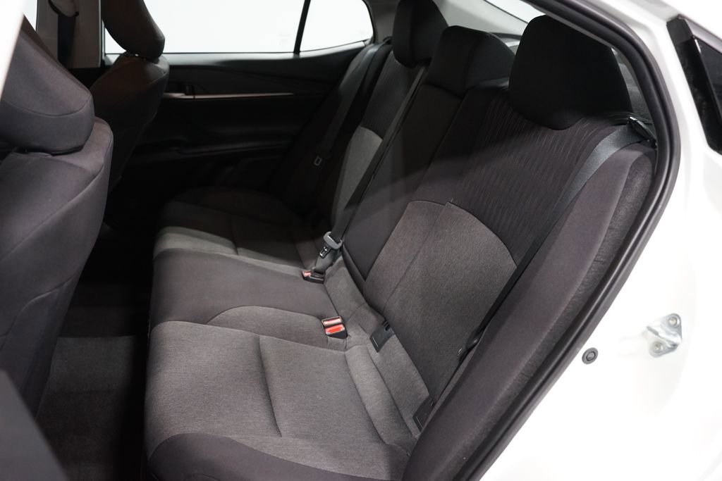 Used 2025 Toyota Camry LE image 29