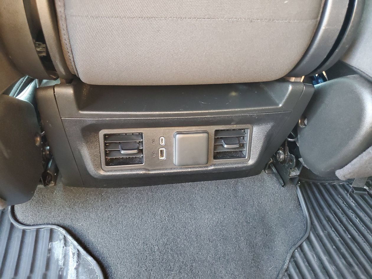 Used 2025 Chevrolet Silverado 1500 LT RWD image 16