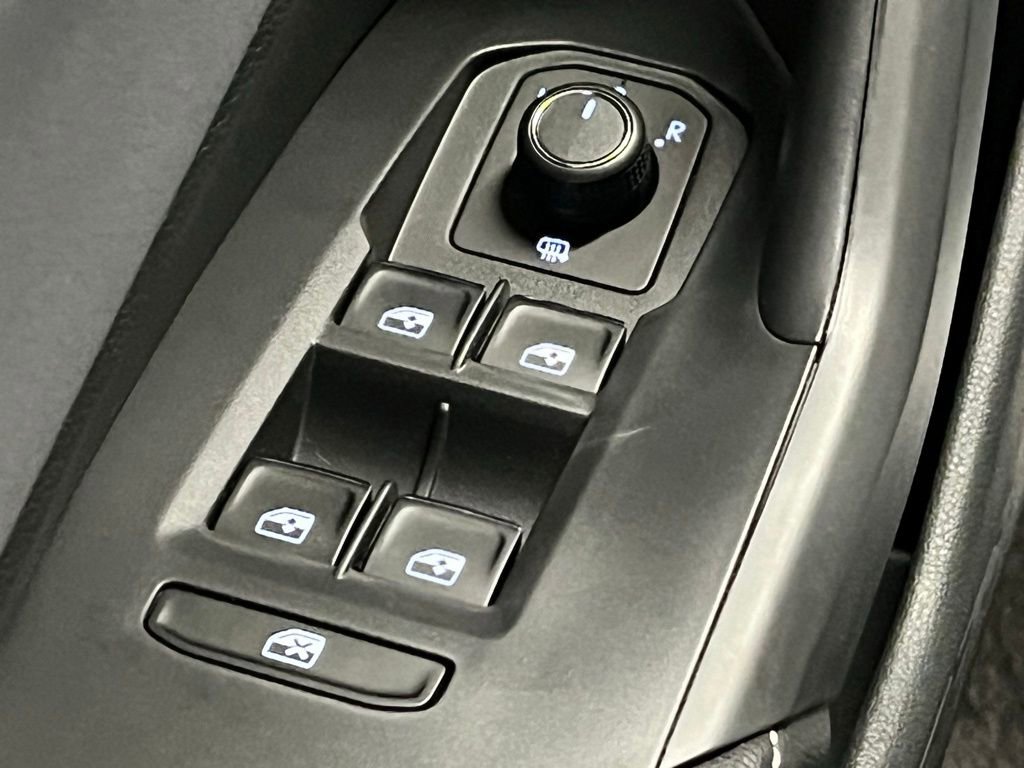 New 2026 Volkswagen Jetta SE FWD image 18
