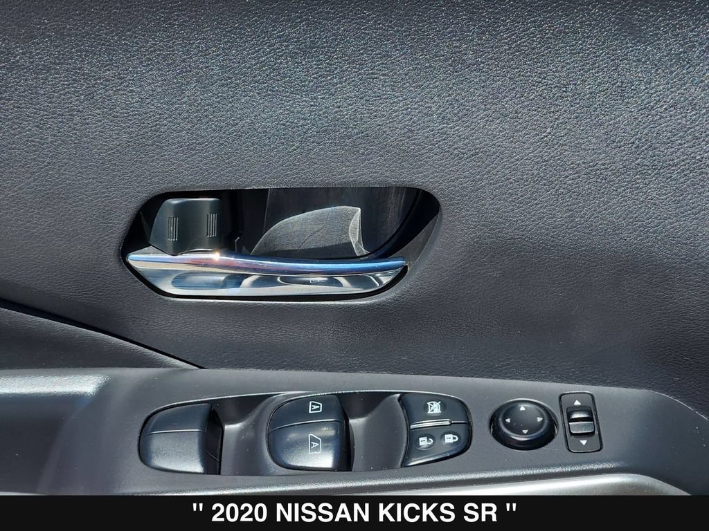 Used 2020 Nissan Kicks SR w/ SR Premium Package FWD image 15