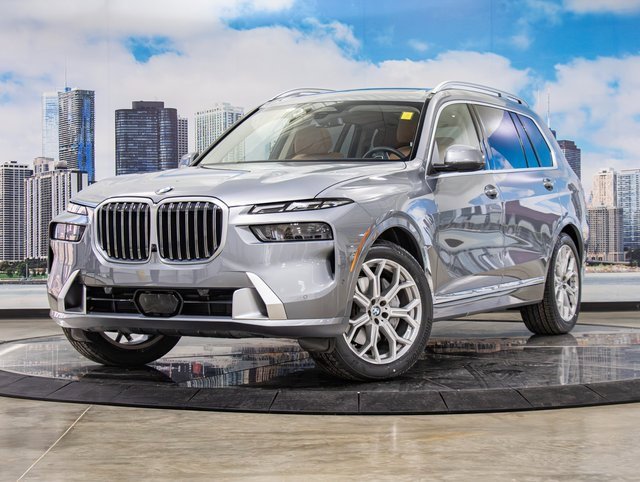 Certified 2025 BMW X7 xDrive40i image 2