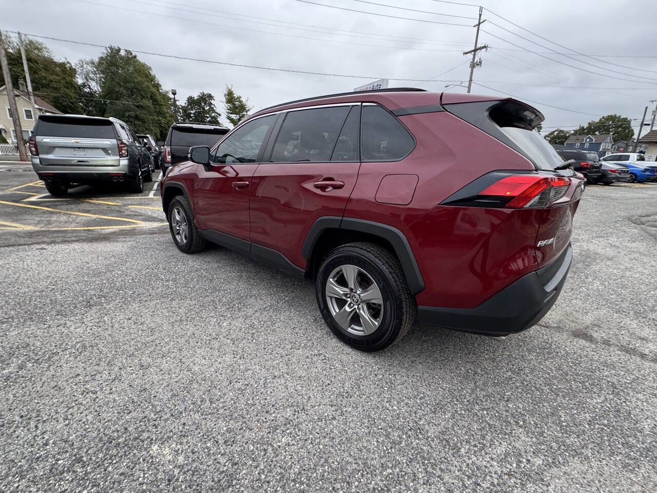 Used 2025 Toyota RAV4 XLE image 20