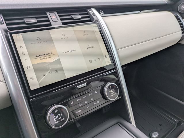 New 2026 Land Rover Discovery S image 11