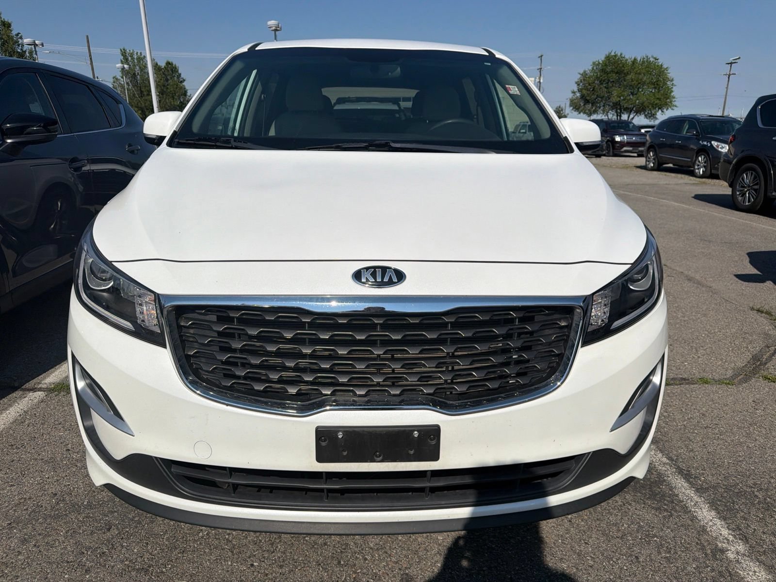 Used 2021 Kia Sedona LX FWD image 3