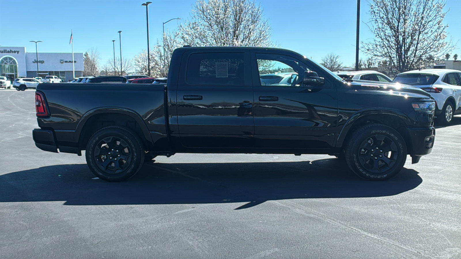 Used 2025 RAM 1500 Big Horn AWD/4WD image 2