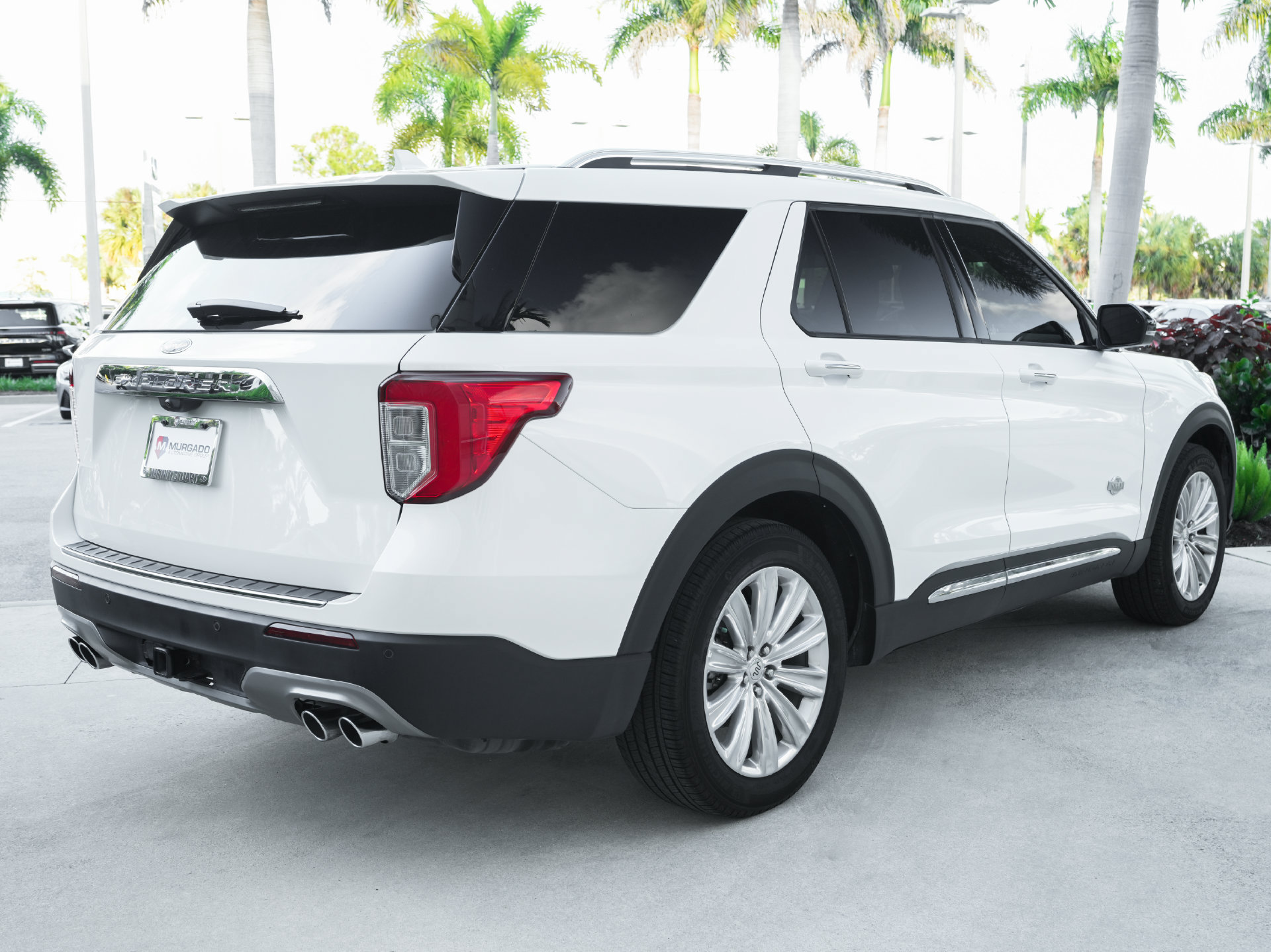 Used 2024 Ford Explorer King Ranch w/ Technology Package RWD image 33