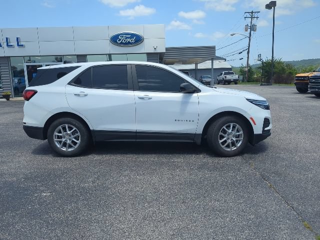 Used 2023 Chevrolet Equinox LS w/ LS Convenience Package FWD image 15