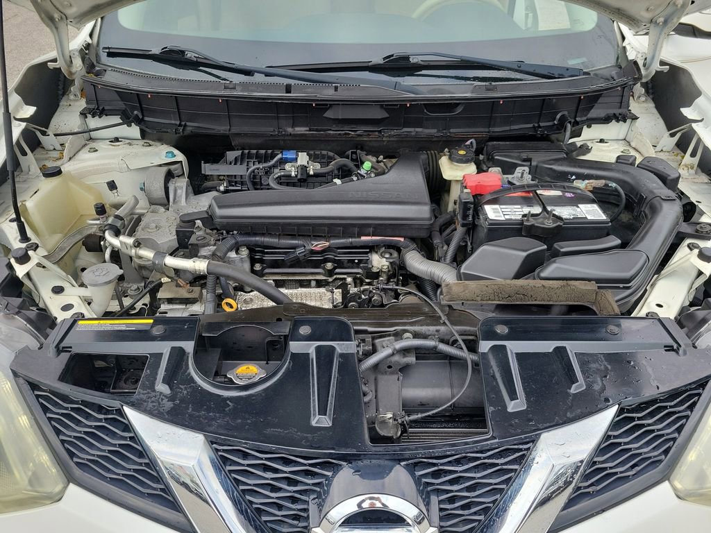 Used 2015 Nissan Rogue SV w/ SV Premium Package image 34