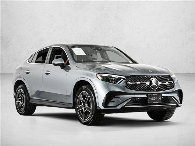 Used 2025 Mercedes-Benz GLC 300 4MATIC image 3