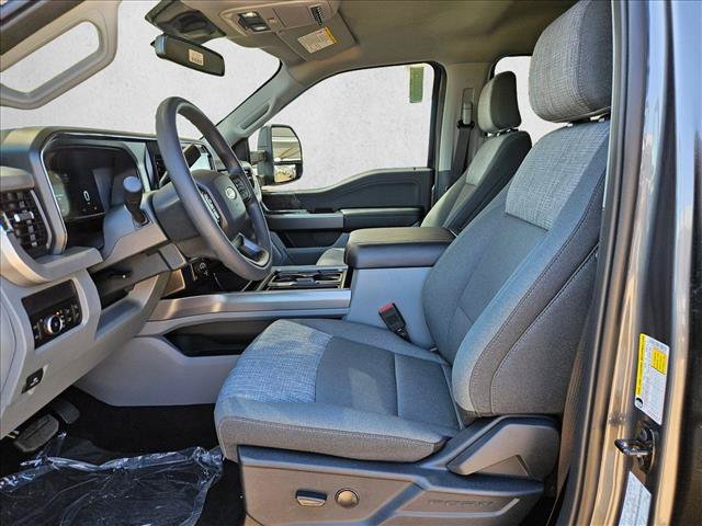 New 2026 Ford F250 XLT w/ XLT Premium Package AWD/4WD image 4