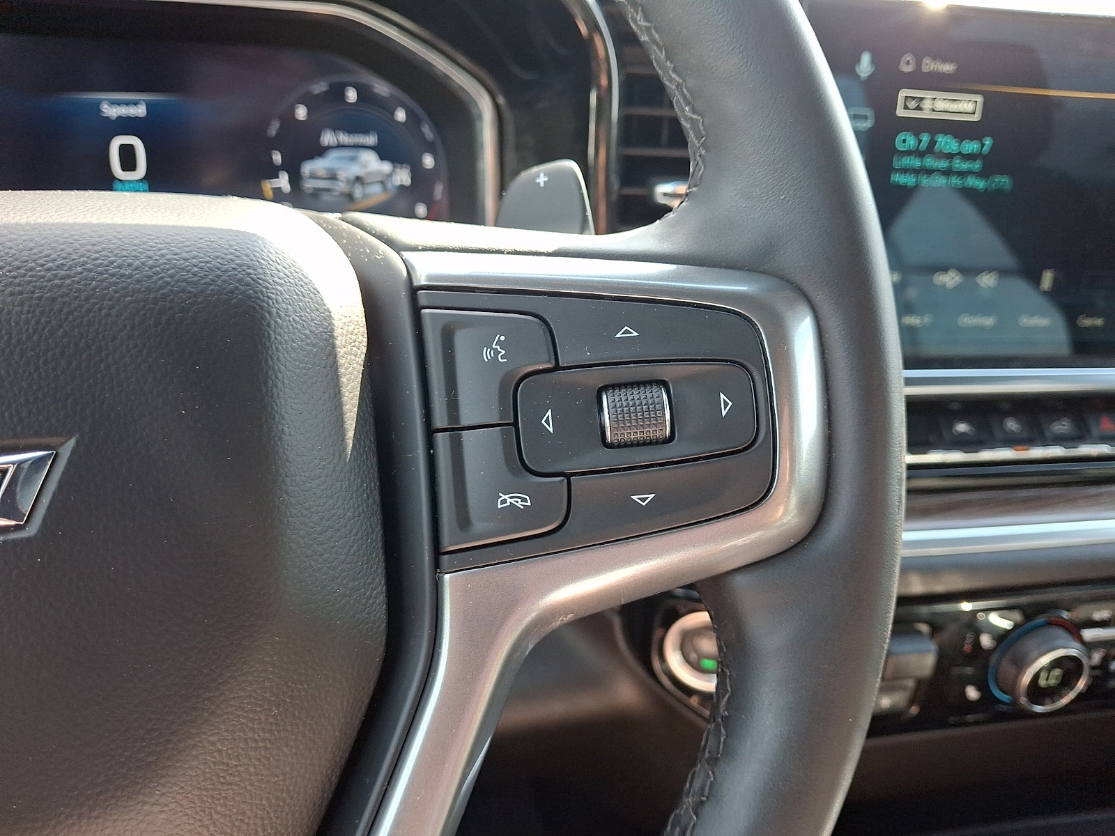 Used 2024 Chevrolet Silverado 1500 RST w/ Convenience Package II AWD/4WD image 21